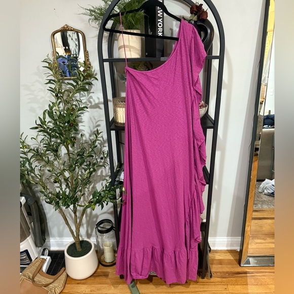 Free People Beach One-Shoulder Fuchsia Dress size large - Picture 1 of 9